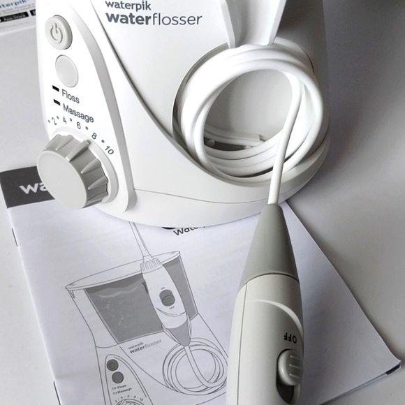 (New) Waterpik Dental Flosser 600 Series 10 Settings SEALED - Picture 9 of 9